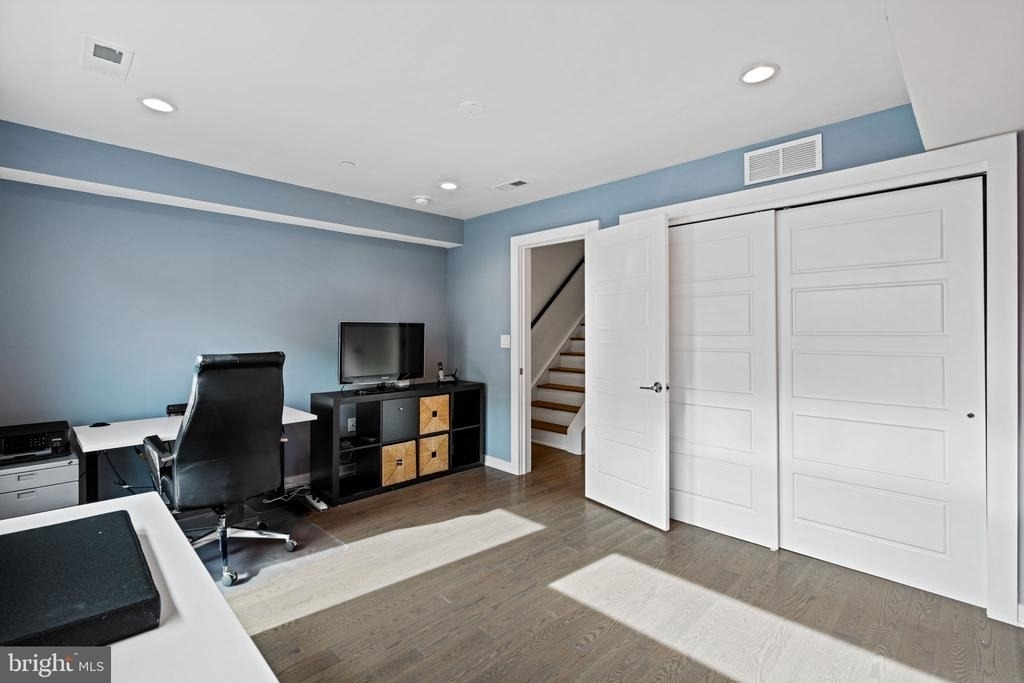 418 Wallace Street - Photo 14