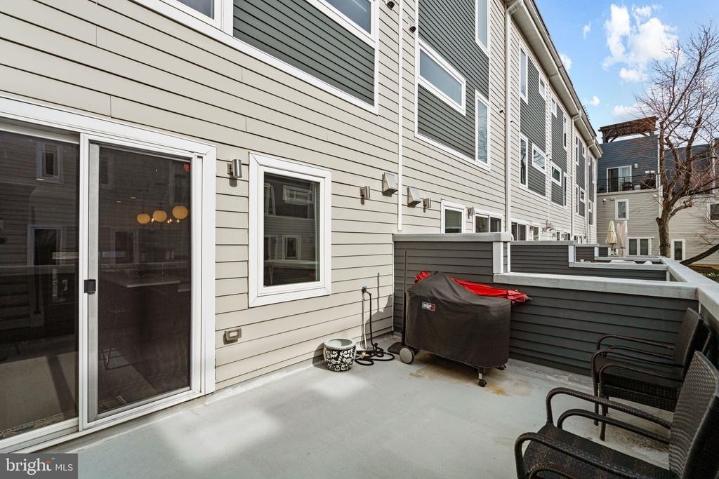 418 Wallace Street - Photo 9