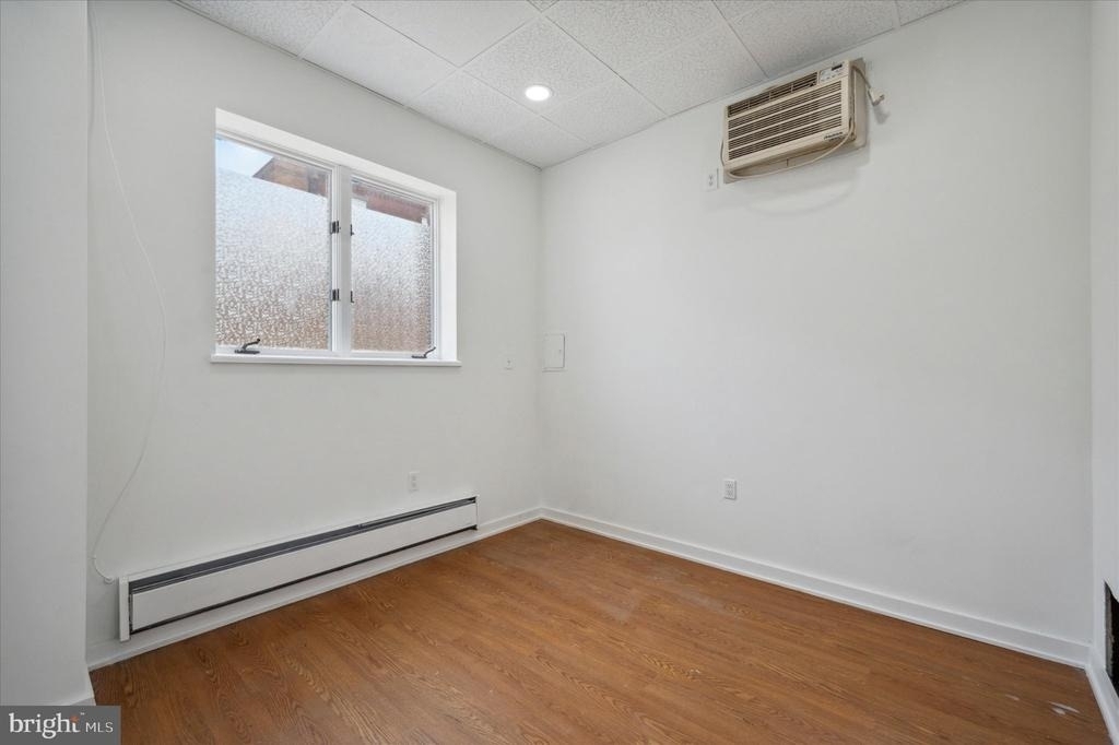 2201 S Hicks Street - Photo 9