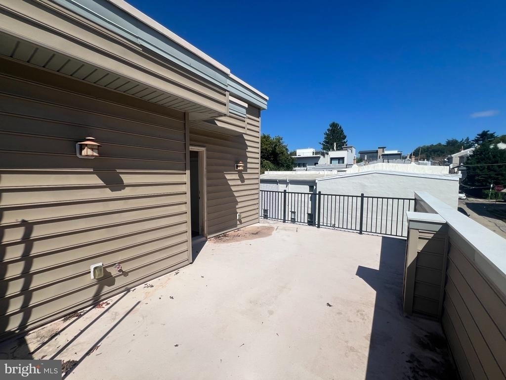 244 Krams Avenue - Photo 25