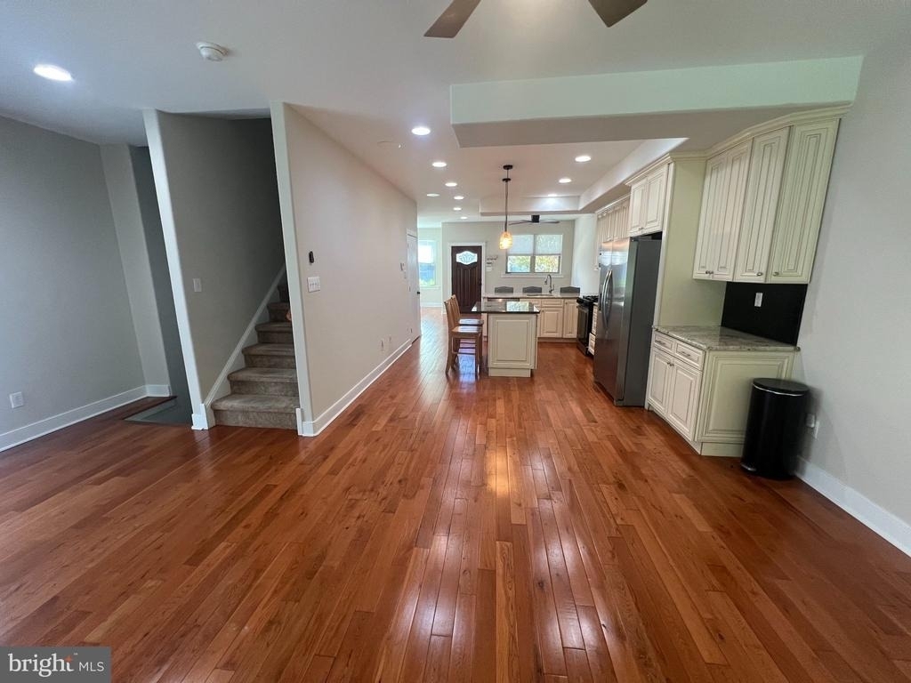 244 Krams Avenue - Photo 1
