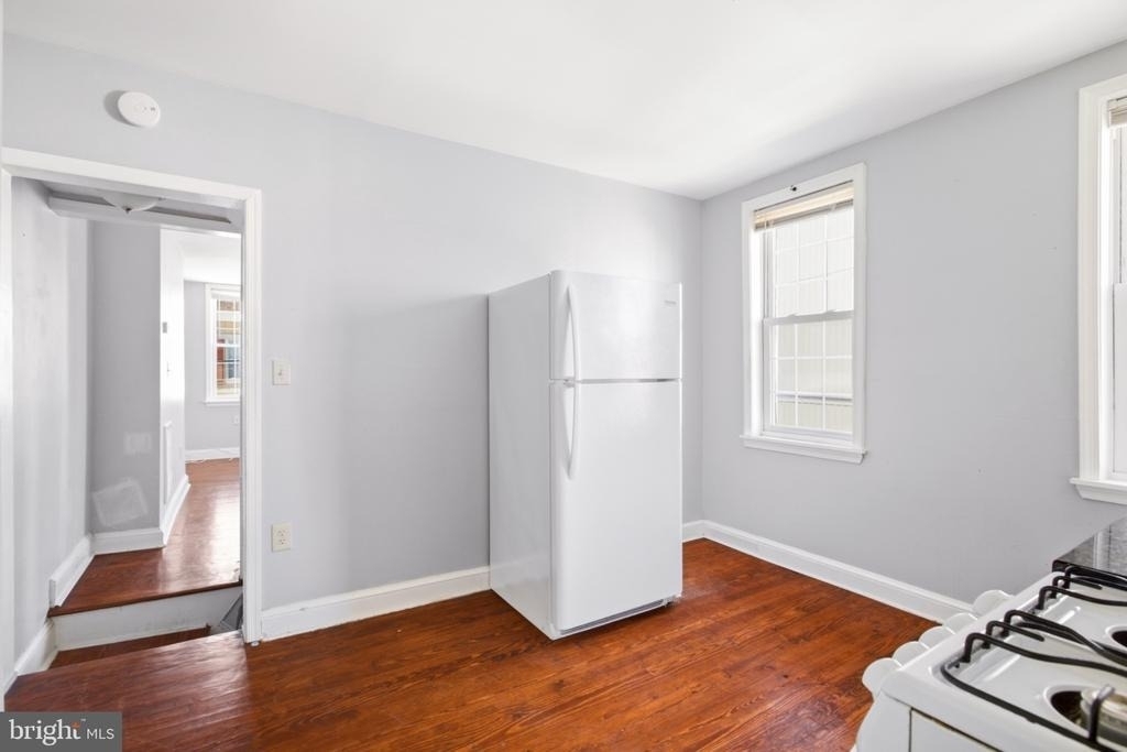 1821 Memphis Street - Photo 2
