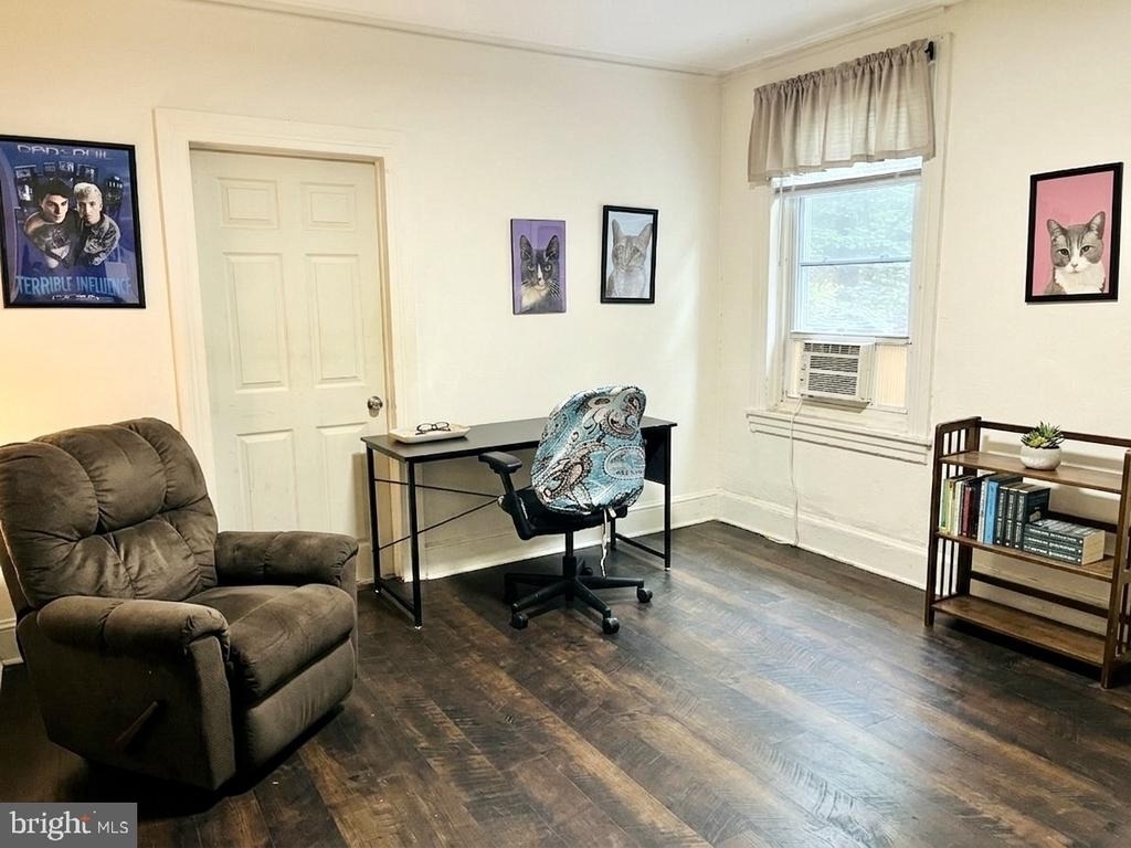 526 19th N - Photo 3