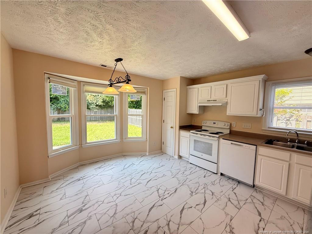7229 Tollhouse Drive - Photo 3