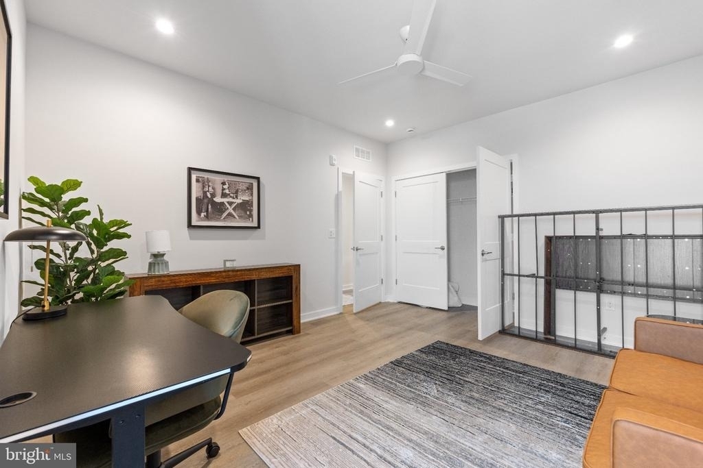 24 S York Road - Photo 15