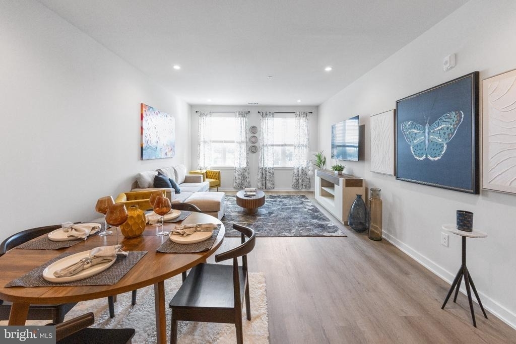 24 S York Road - Photo 5