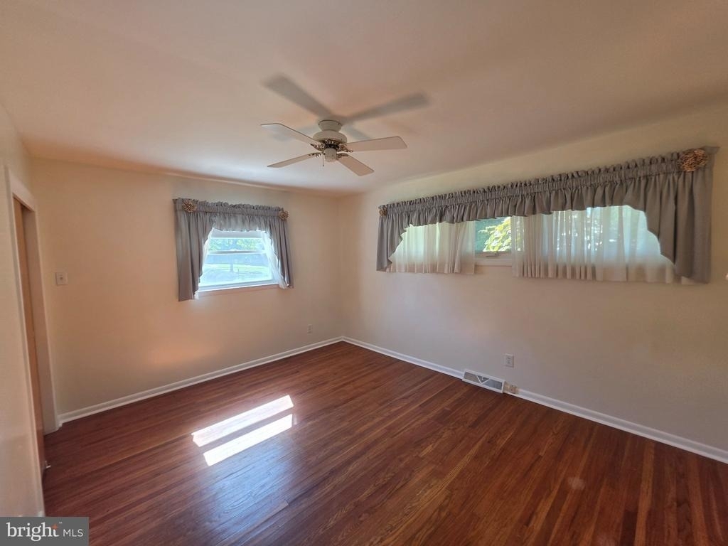 224 Cedar Avenue - Photo 9
