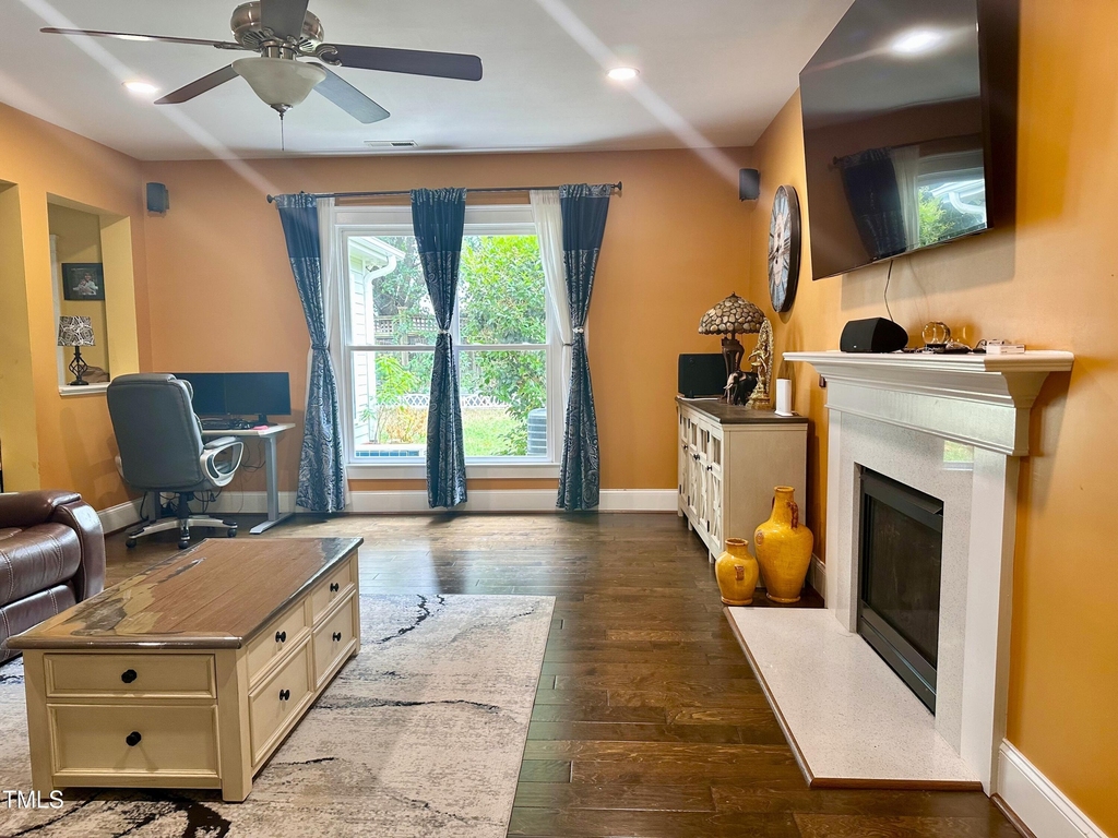 530 Alden Bridge Drive - Photo 2
