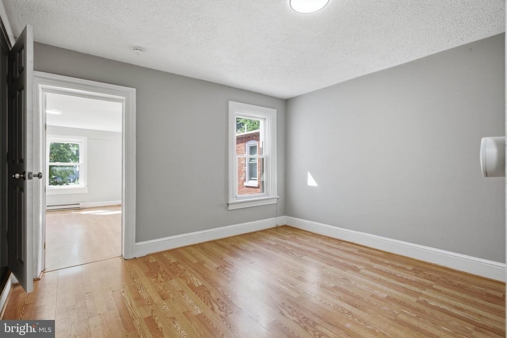 624 Poplar Street - Photo 9