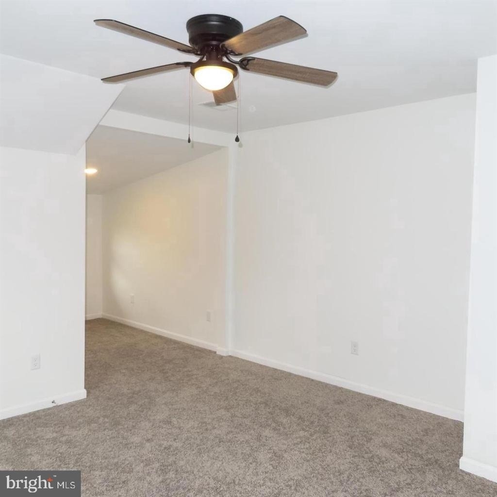 230 Rowe Avenue - Photo 17
