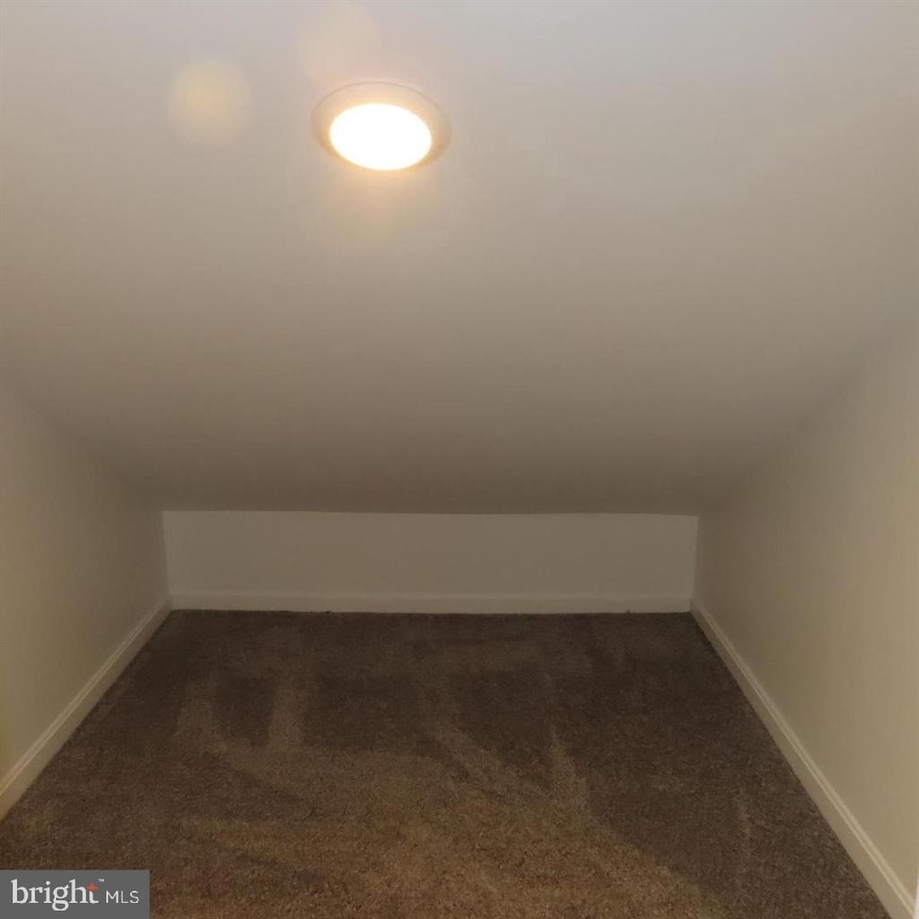 230 Rowe Avenue - Photo 18