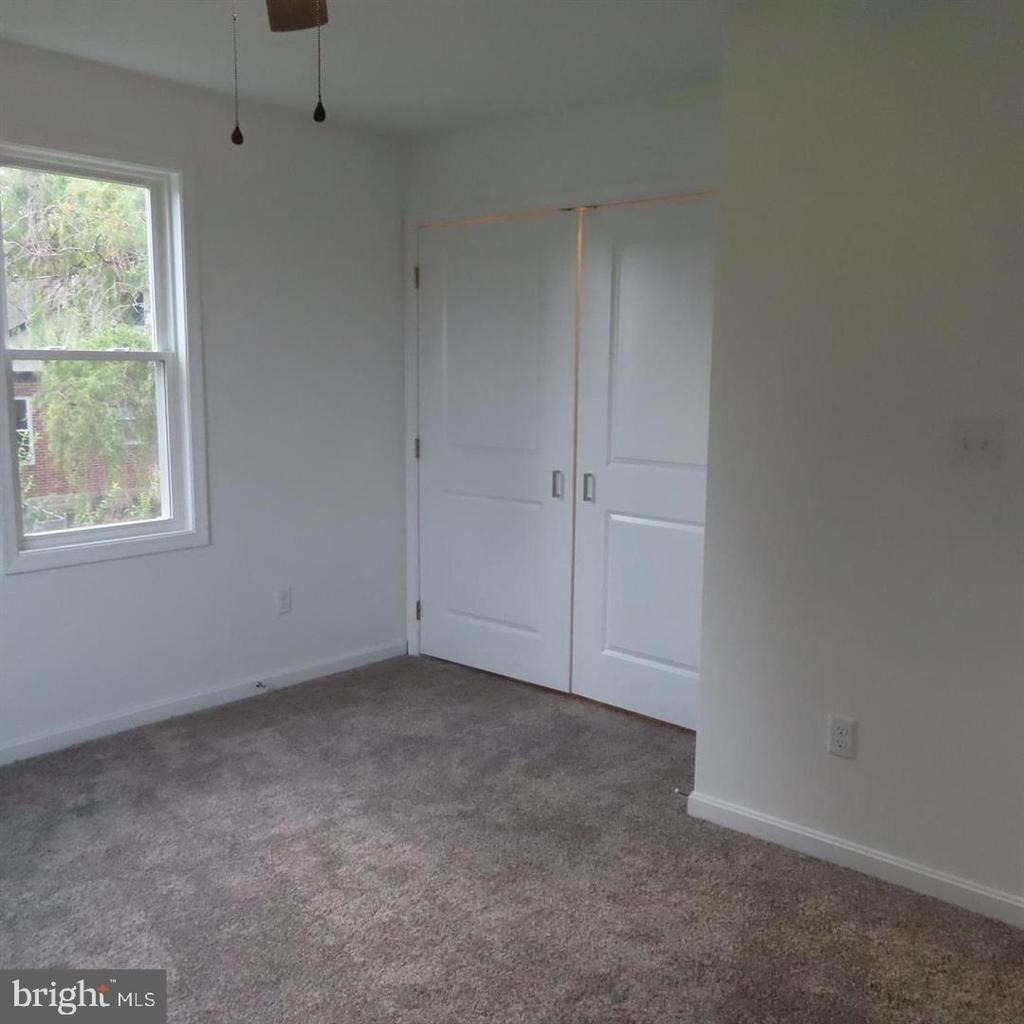 230 Rowe Avenue - Photo 10
