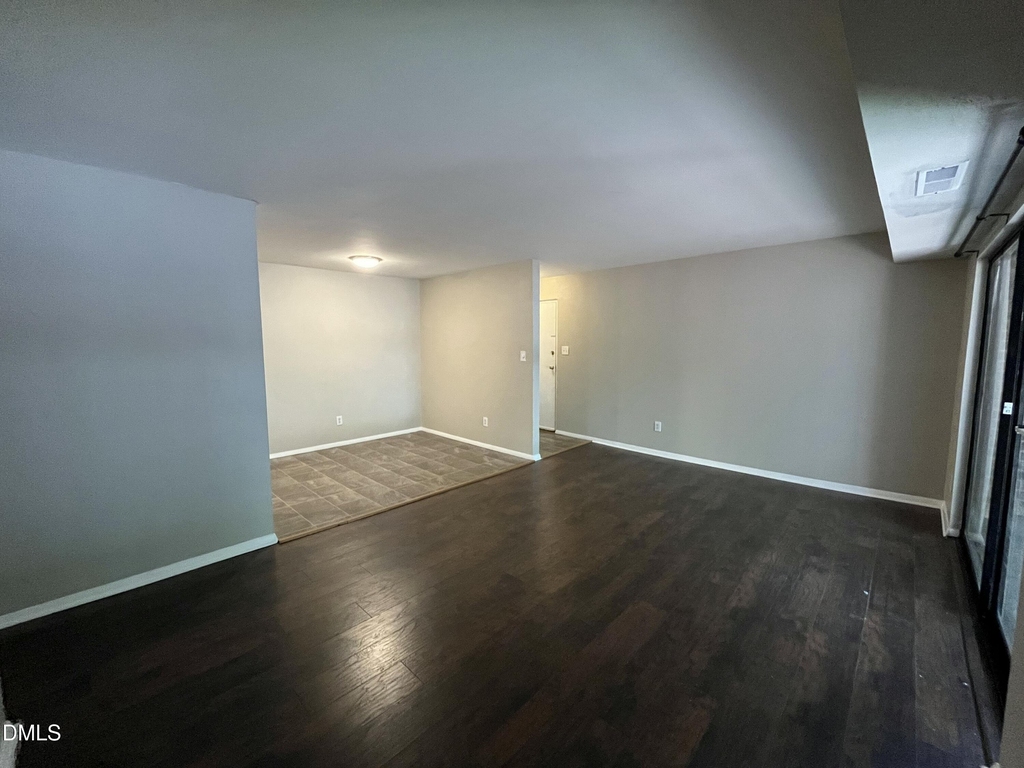 1022 Sandlin Place - Photo 3