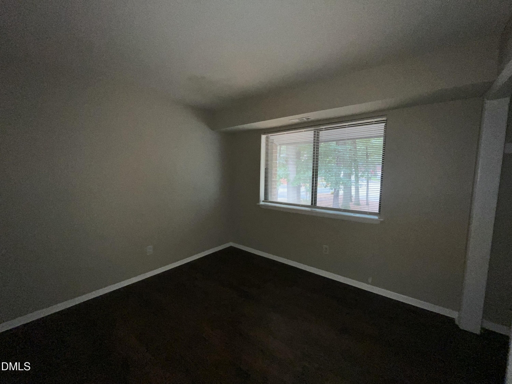 1022 Sandlin Place - Photo 7