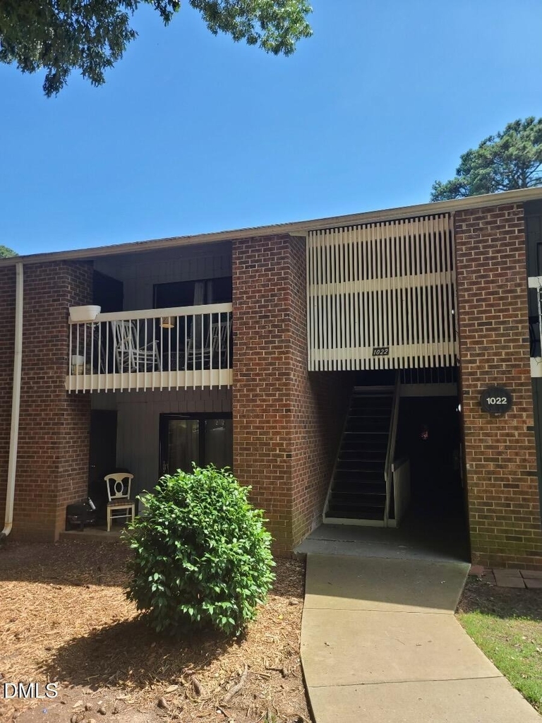1022 Sandlin Place - Photo 1