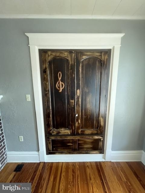 515 S York Street - Photo 8