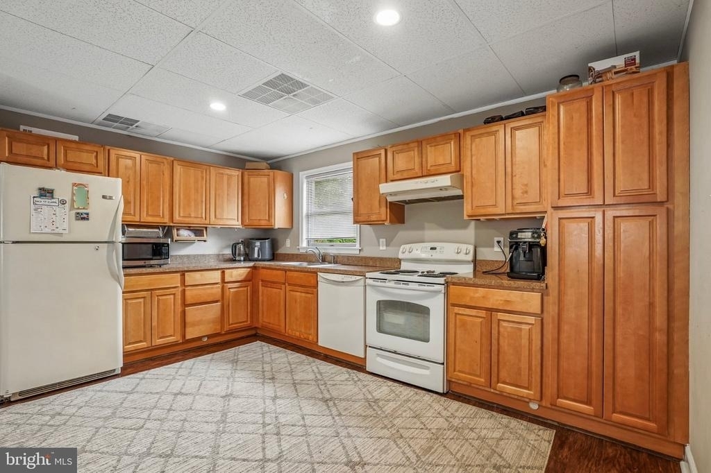 700 2nd Street Pike - Photo 3
