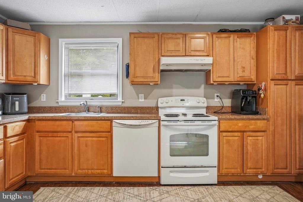 700 2nd Street Pike - Photo 2