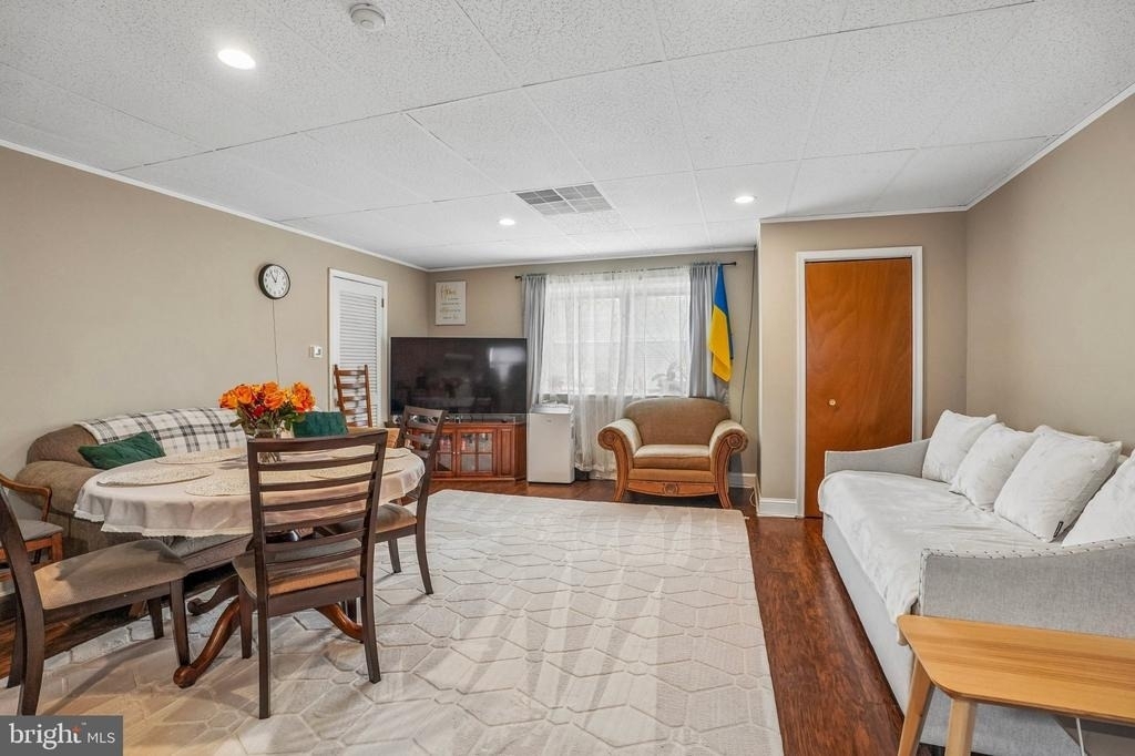 700 2nd Street Pike - Photo 1