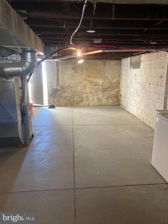 822 4th Avenue - Photo 10
