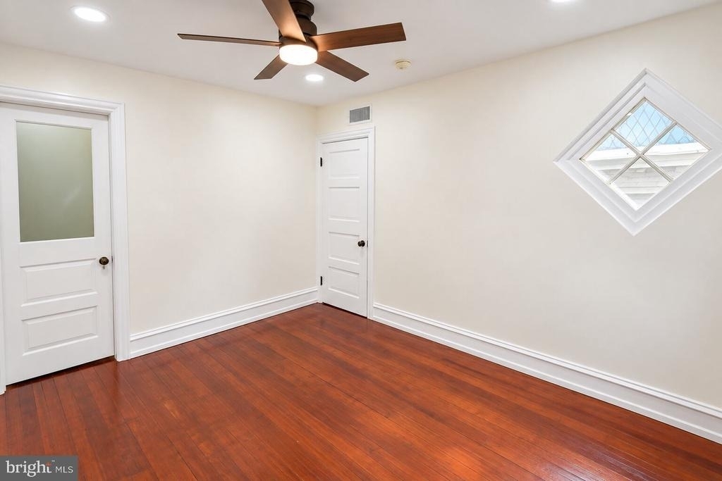 108 E Washington Avenue - Photo 16