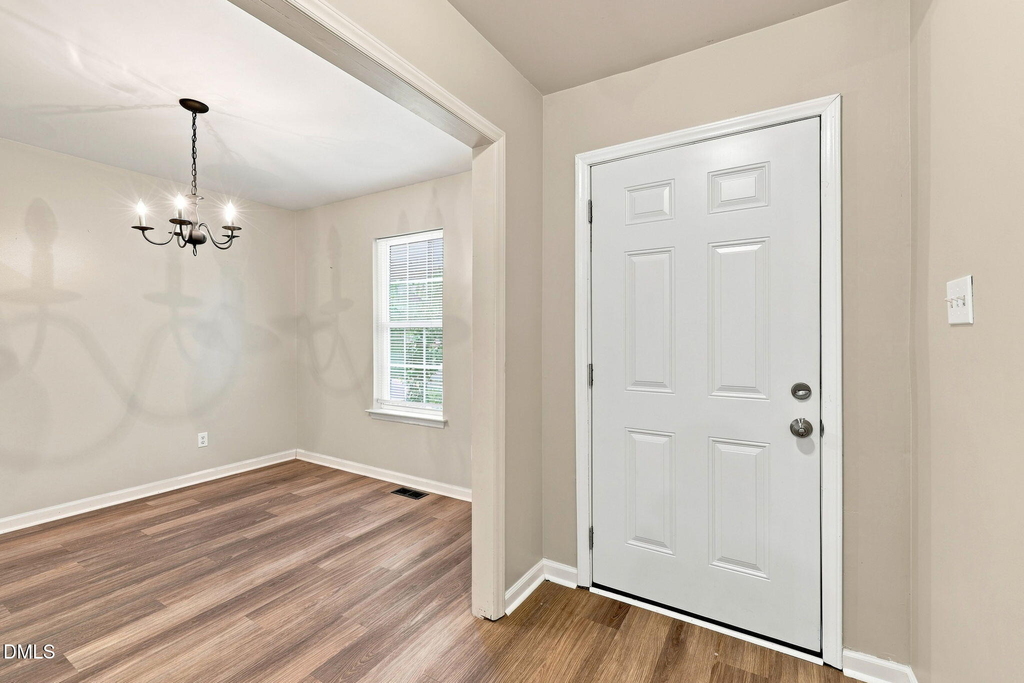 108 Bristol Court - Photo 4