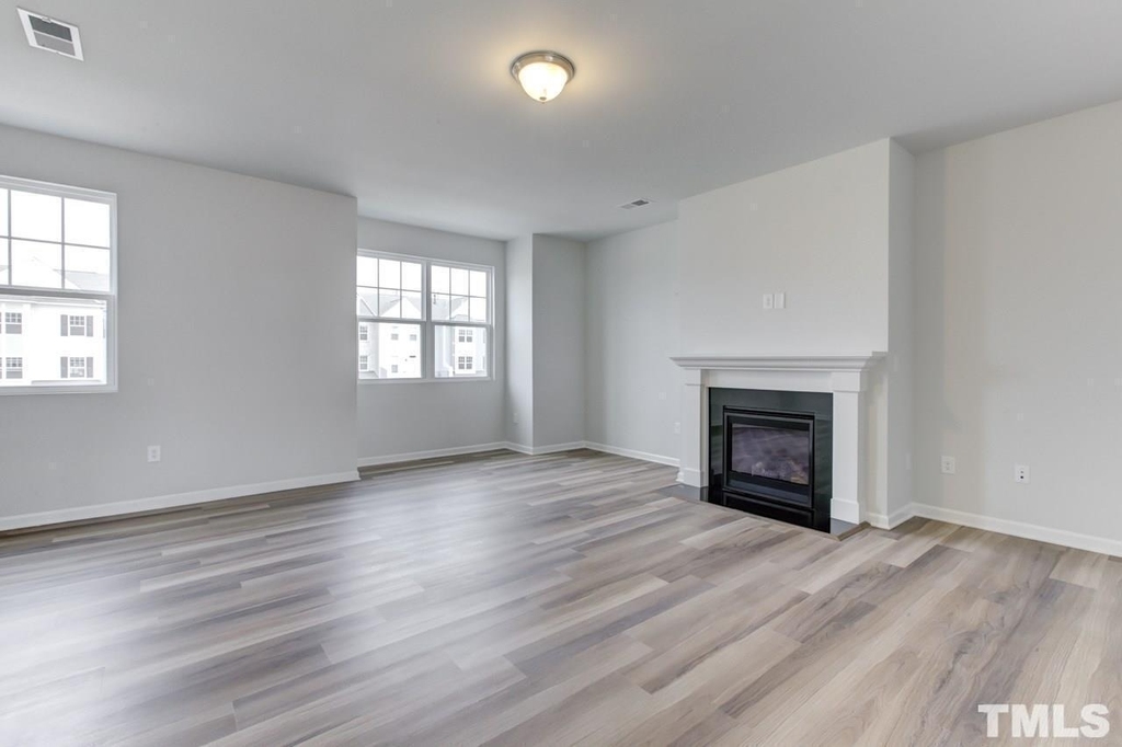 2909 Great Lawn Road - Photo 7