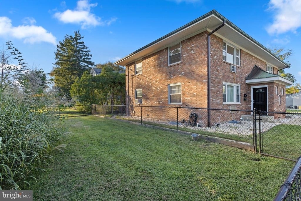 6 Clarendon Avenue - Photo 10