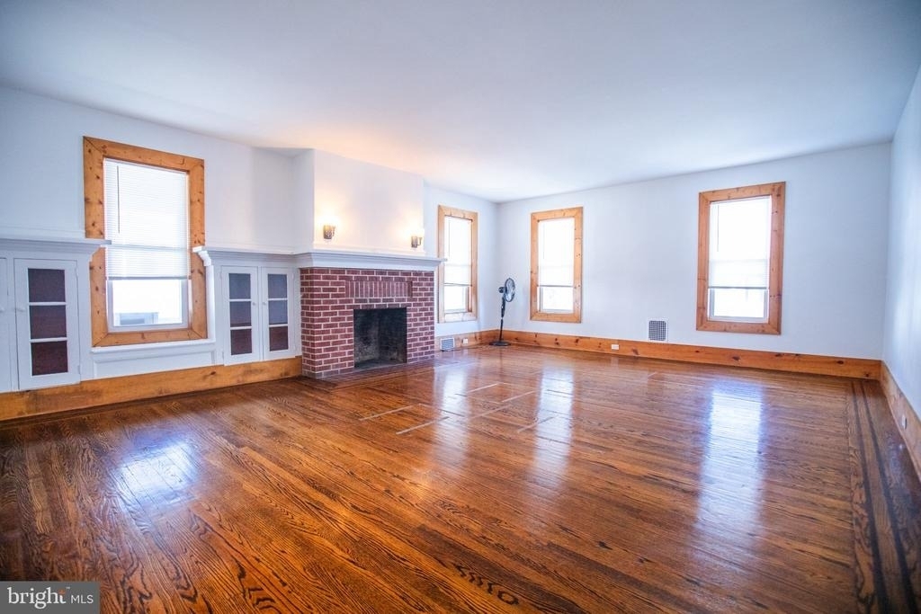 140 Franklin Street - Photo 6
