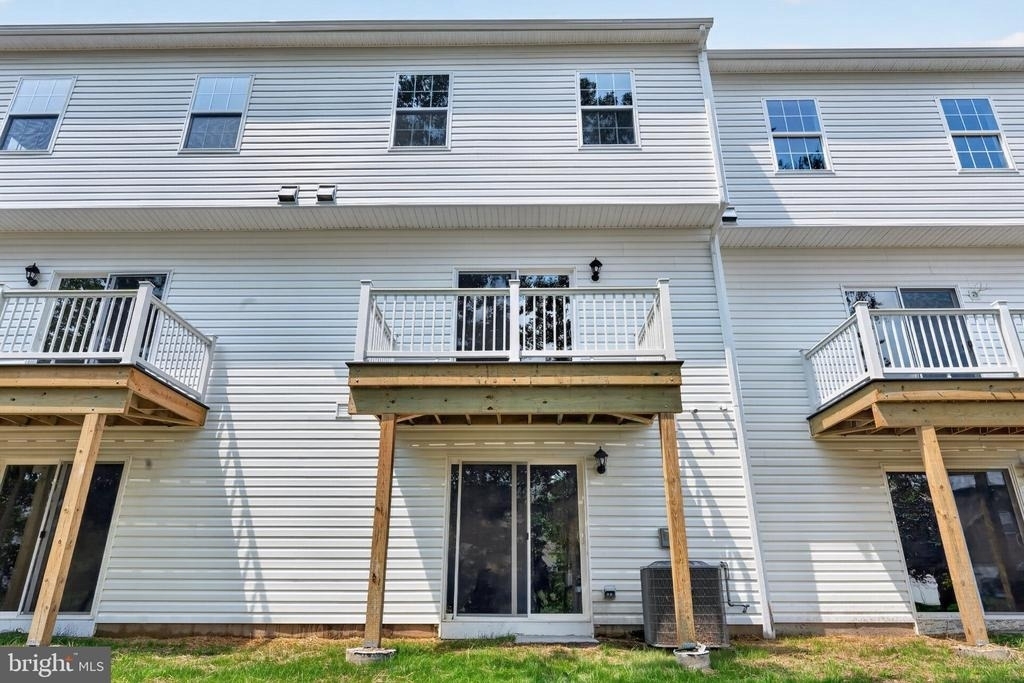 139 Essex Drive - Photo 36