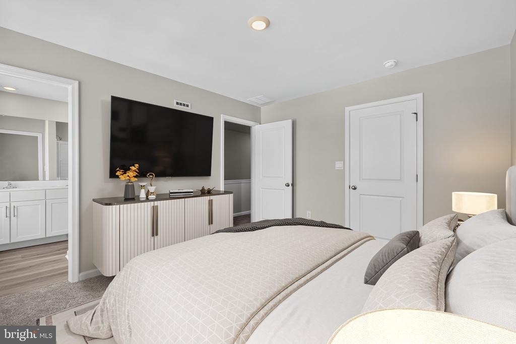 139 Essex Drive - Photo 19