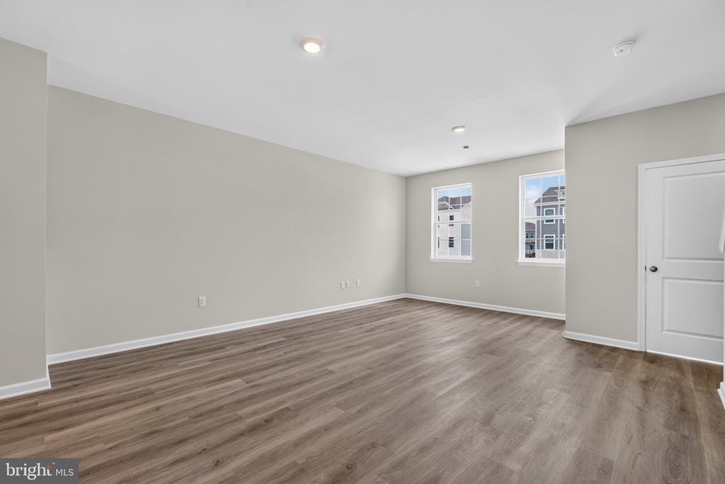 139 Essex Drive - Photo 15