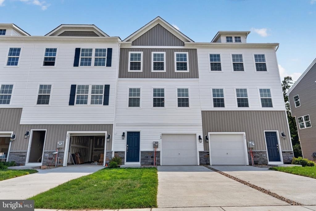 139 Essex Drive - Photo 40