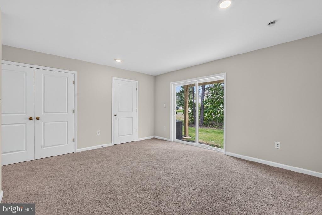139 Essex Drive - Photo 2