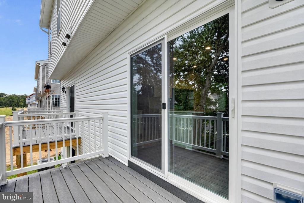 139 Essex Drive - Photo 35