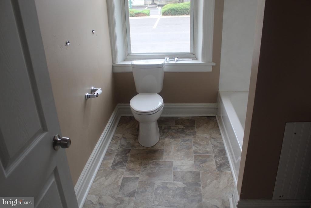 60 E Washington Street - Photo 18