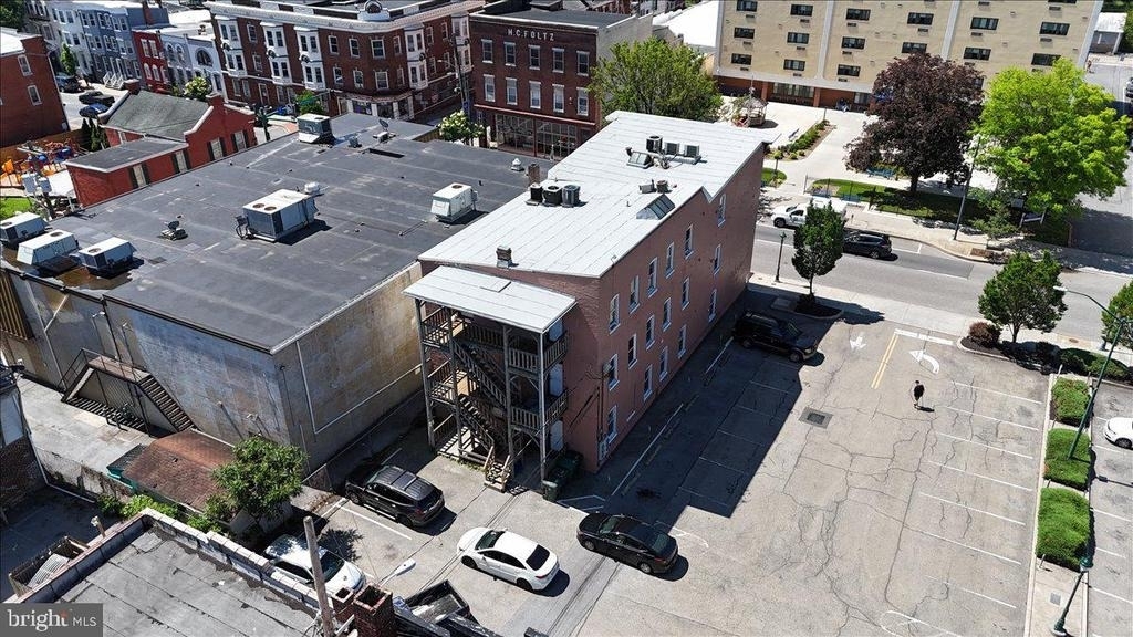 60 E Washington Street - Photo 32