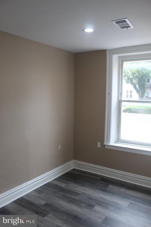 60 E Washington Street - Photo 8