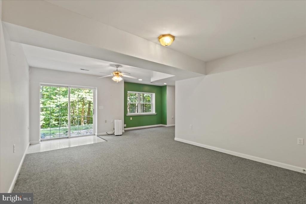 28920 Livingston Drive - Photo 39