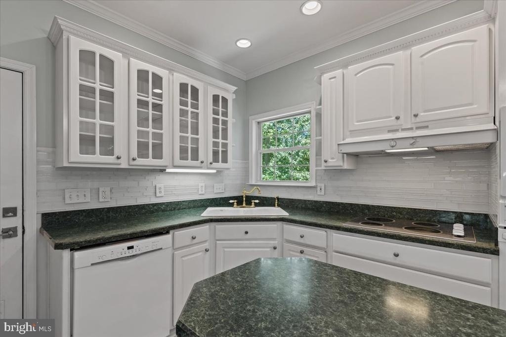 28920 Livingston Drive - Photo 12
