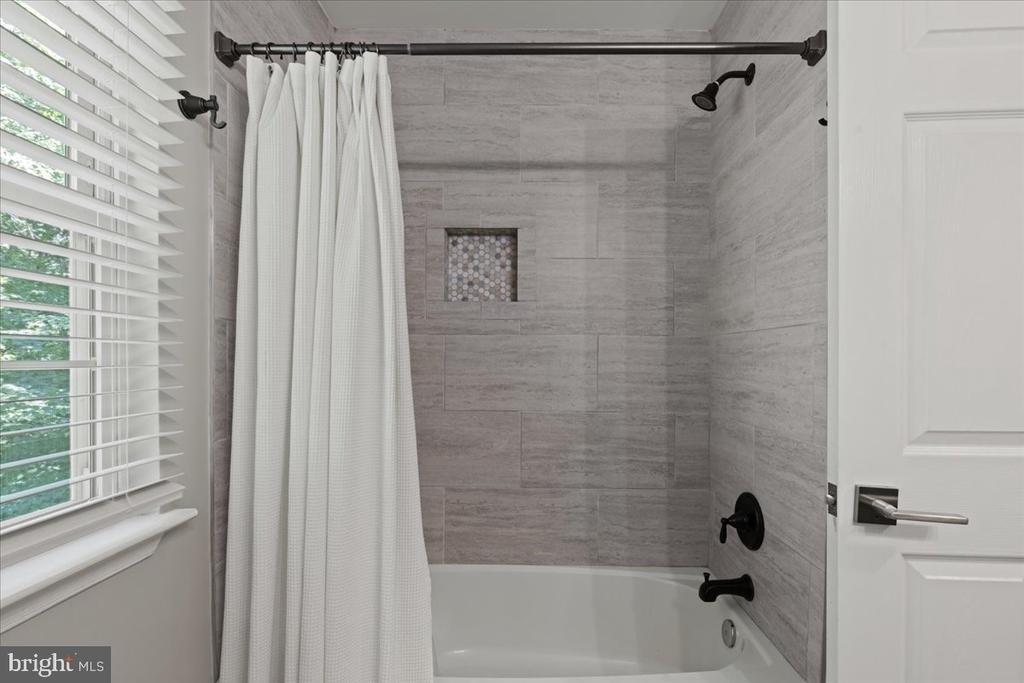 28920 Livingston Drive - Photo 29