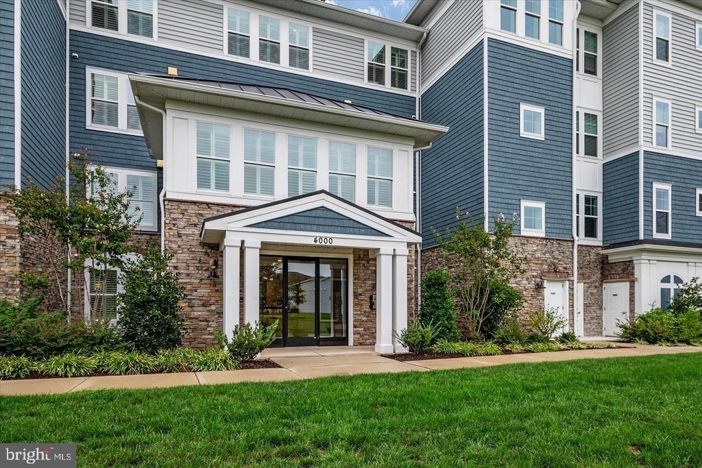 4000 Herons Nest Way - Photo 1