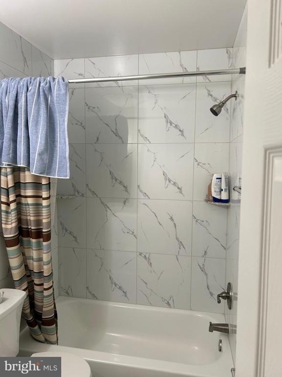 5402 85th Avenue - Photo 3