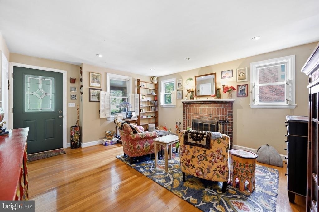 4009 Tennyson Road - Photo 2