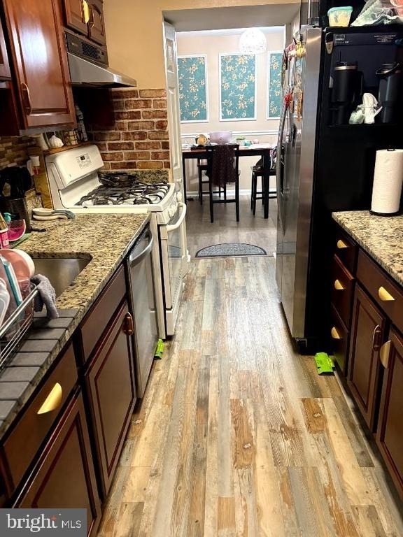 11226 Cherry Hill Road - Photo 3
