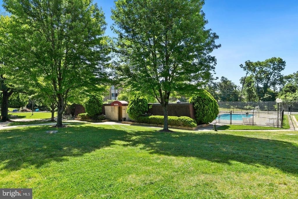 11226 Cherry Hill Road - Photo 14