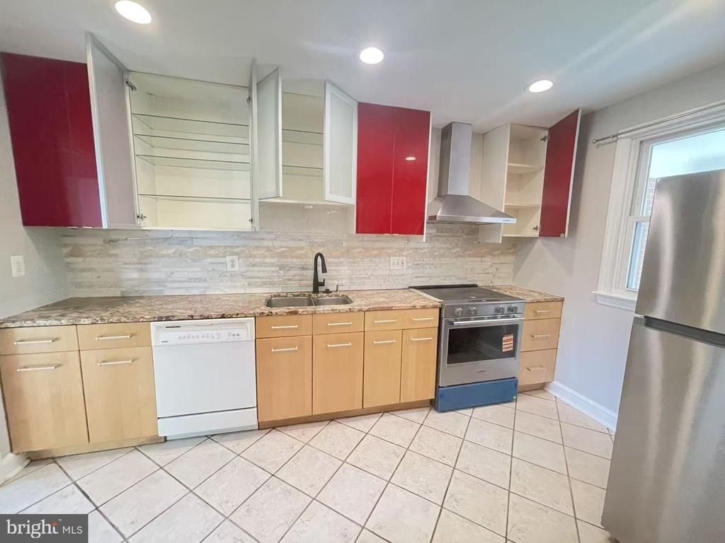 7325 Radcliffe Drive - Photo 23