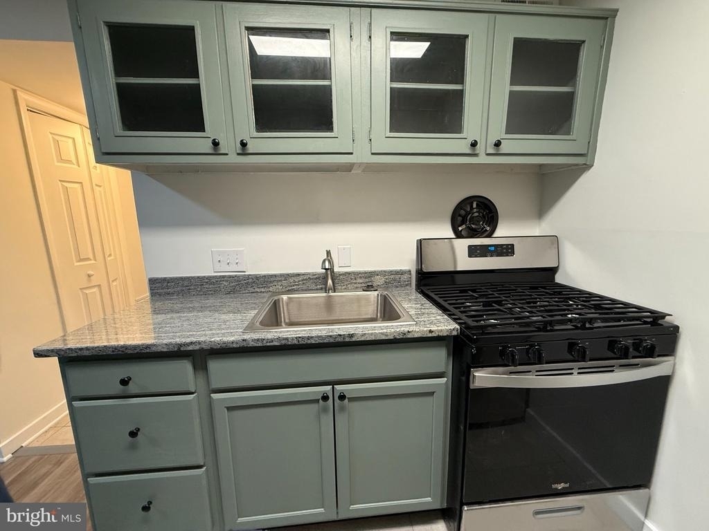 3419 W University Boulevard W - Photo 12