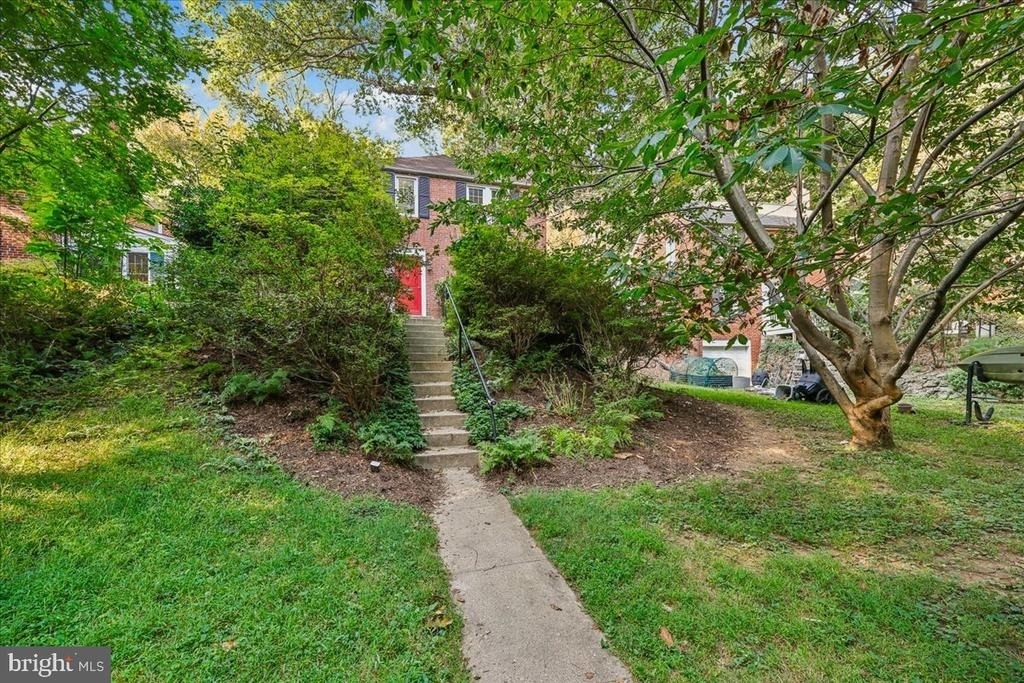 406 Mississippi Avenue - Photo 0