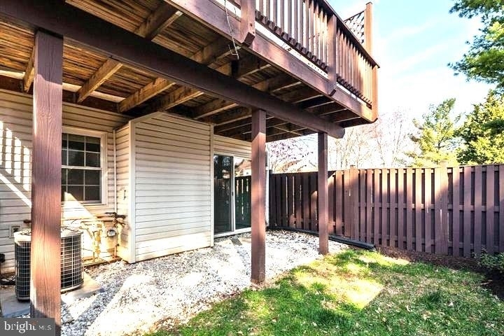 401 Suffield Drive - Photo 18